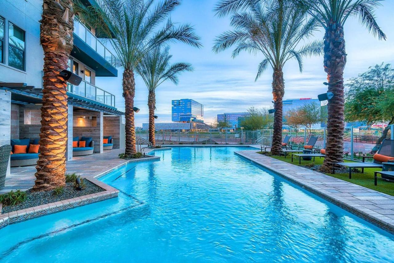 Modern Town Lake Waterfront Cozysuites In Paradise Tempe Exterior photo